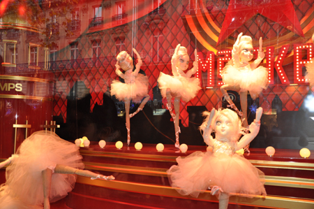 Dancing girls