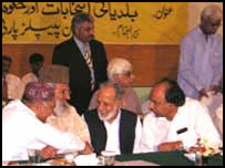 سندھ میں سیاسی جماعتیں(فائل فوٹو)