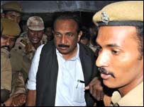Vaiko being arrested in Chennai