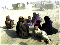 پناهجويان افغان در يک اردوگاه در مرز ايران (عکس از آرشيو)