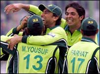 سن دوہزار آٹھ میں پاکستان کی ٹیم بھارت جائے گی