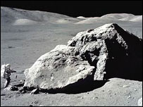 چاند پر قدم