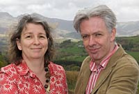 Sioned a Patrick Young. Hawlfraint Nigel Hughes