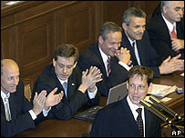 Başbakan Gros Çek Parlamentosu'na hitap ediyor