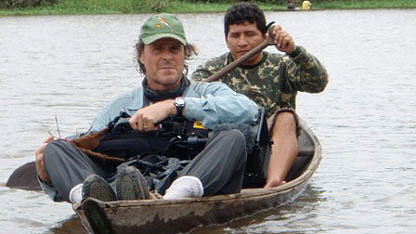 Keith and Dudu follow Bruce