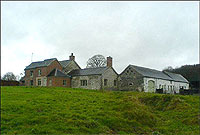 Ystad Llwynwermwd ger Llanymddyfri. 