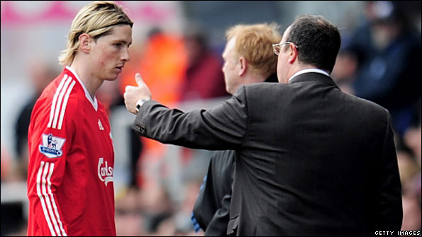 Torres leaves the field