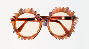 Round glasses|70|Elton John 