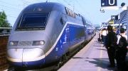 Mediterranean TGV (high-speed train), in Avignon station (Vaucluse, Provence-Alpes-Côte-d'Azur region) Photo : Frédéric de La Mure / M.A.E.