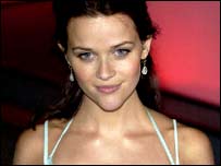 وینیٹی فیئر کی ہیروئن ریس ودرسپون ہیں۔