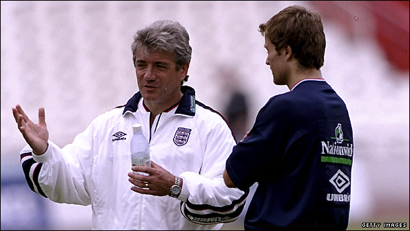 Kevin Keegan (left) in discussion with Michael Gray