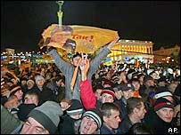 تظاهرات طرفداران يوشچنکو در کيف