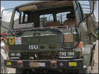 فوجی گاڑیاں (فائل فوٹو)