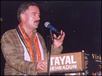 अमरीका निवासी प्रोफ़ेसर विलियम सैक्स