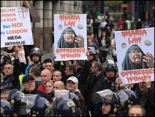 مظاهرة ضد الاسلام