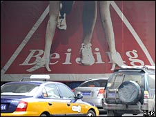 Việc sử dụng xe hơi bị cắt giảm nhằm hạn chế tình trạng ô nhiễm không khí.