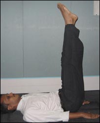 उत्तानपादासन की एक मुद्रा