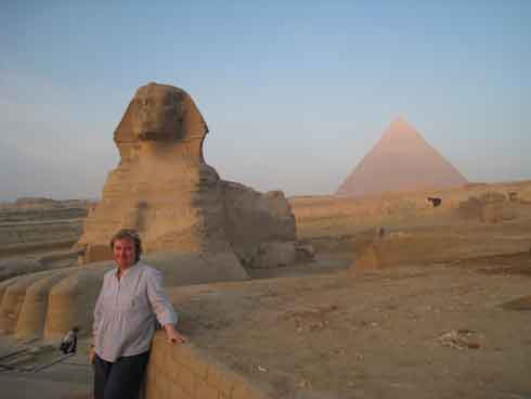 alexandria-cairo-pyramid.jpg