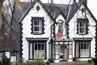 Bron-y-gân ger Cemaes. 