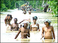 बाढ़ से प्रभाविक लोग