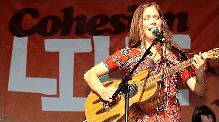 Lou Rhodes (pic: Andy Stubbs)