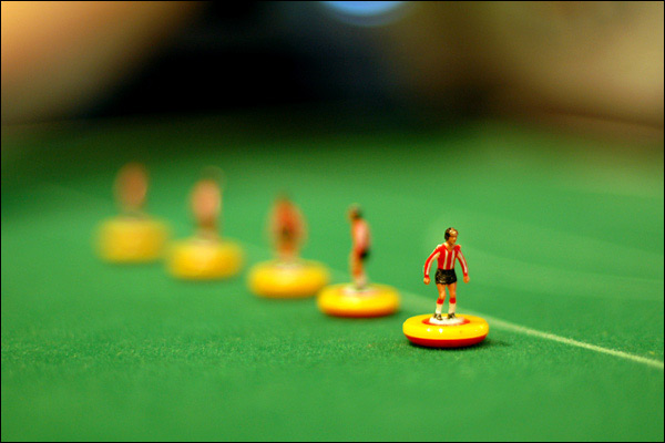 缩小版迷你足球小人模型