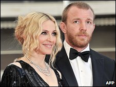 Madonna cùng Ritchie thời còn mặn nồng