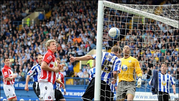 Lee Williamson scores for Sheffield United