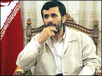 İran Cumhurbaşkanı Ahmedinecad