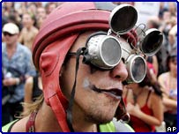 Demonstrace proti zásahu, 1. 8.