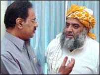 فائل فوٹو: مولانا فضل الرحمان اور امین فہیم