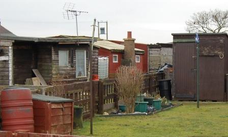 Barry-huts-garden.JPG