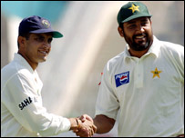 सौरभ और इंज़माम-उल-हक़