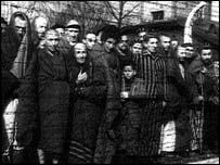 Người Do Thái trong trại tập trung Auschwitz tại Balan