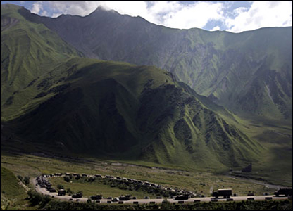 Đoàn xe thiết giáp Nga