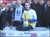 Man in bath tub for Children In Need