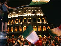 Італійська збірна святкує перемогу