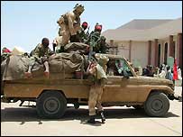 سربازان دولتی در انجامنا 