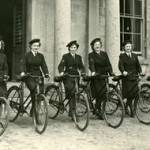 The Wrens with their bikes