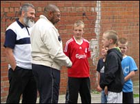 Contributors to Yacine Helali's film Down the Road