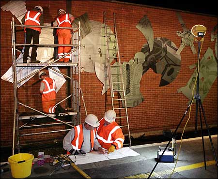 Mural at Temple Meads - Image: Mark Simmons
