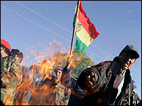 Manifestação contra o referendo 