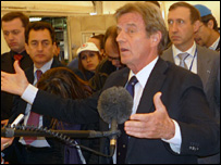 Mr Kouchner