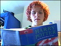 托比与第一版的哈里波特与魔法石
