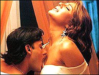 फ़िल्म फ़न... का एक दृश्य