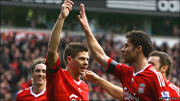 Steven gerrard and Xabi Alonso 