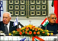 वाजपेयी और अरियल शेरॉन