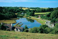 Llyn © Bwrdd Croeso Cymru