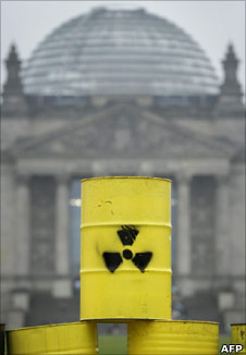 Barrels with nuclear waste outside the German parliament