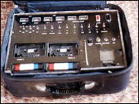 सूटकेस रेडियो स्टेशन